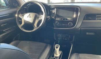 Mitsubishi Outlander PHEV full